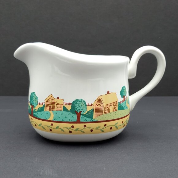 Corelle Coordinates Landscape Gravy Boat Corning Country Farm Scene Sauce Server - Picture 2 of 8